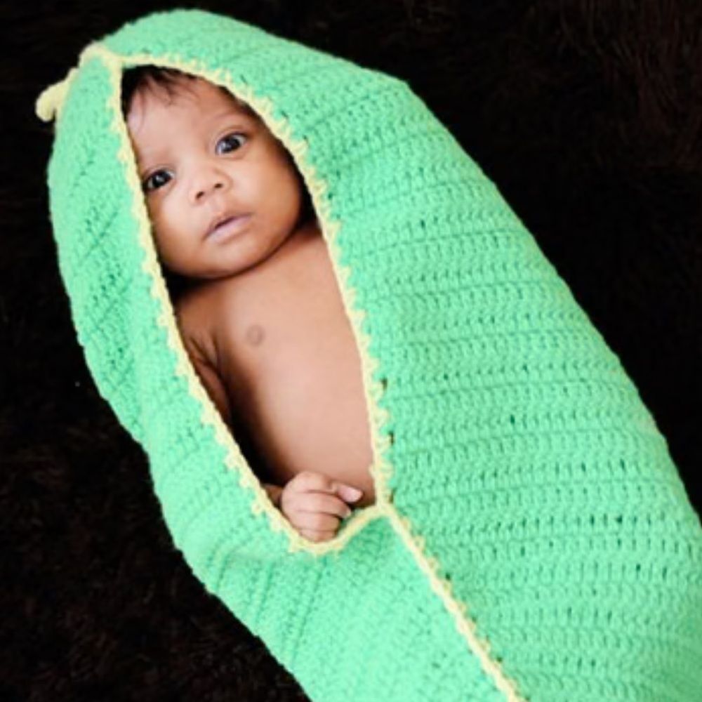 Daisy Baby Green Crocheted Peapod Cocoon for Newborns Photography Costume NEW
